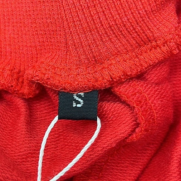 RAW OWN THE NOW MENS SIZE SMALL GRAPHIC PATCH 2 POCKET RED SHORTS - Picture 9 of 11